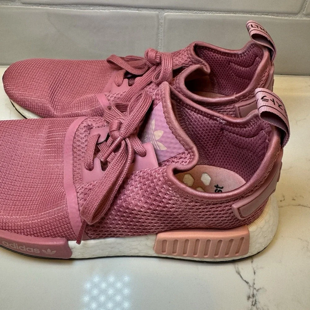 Adidas Women's NMD‎ R1 Shoes Trace Pink Size 7.5